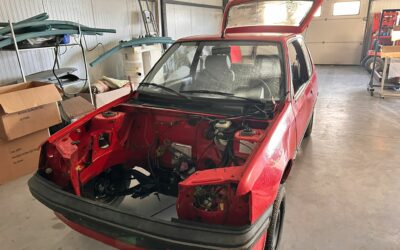 Restauration complète de la carrosserie d’une Peugeot 205 Turbo Diesel à Casteljaloux.